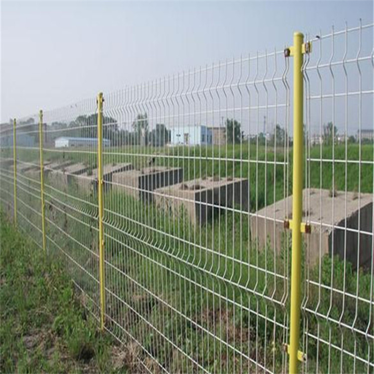 承接公路護欄網(wǎng)艾瑞牌案例圖片2